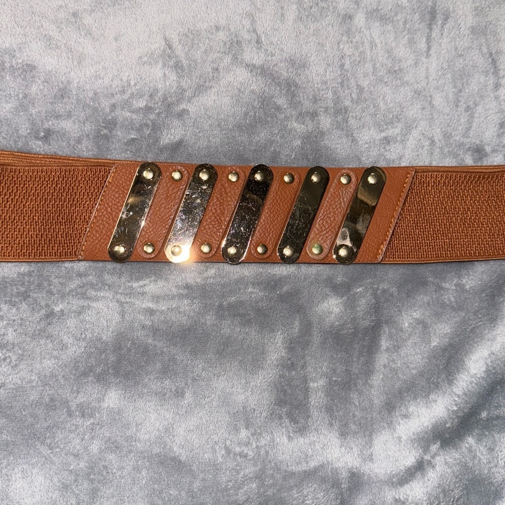 Brown/gold snap belt M/L